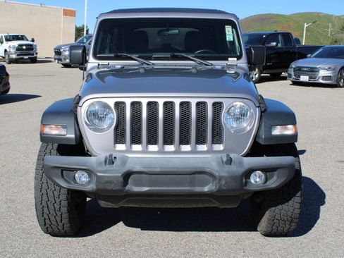 Used 2018 Jeep Wrangler Unlimited Sport S image 2