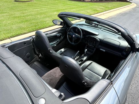 Used 2004 Porsche 911 Carrera 4S image 29