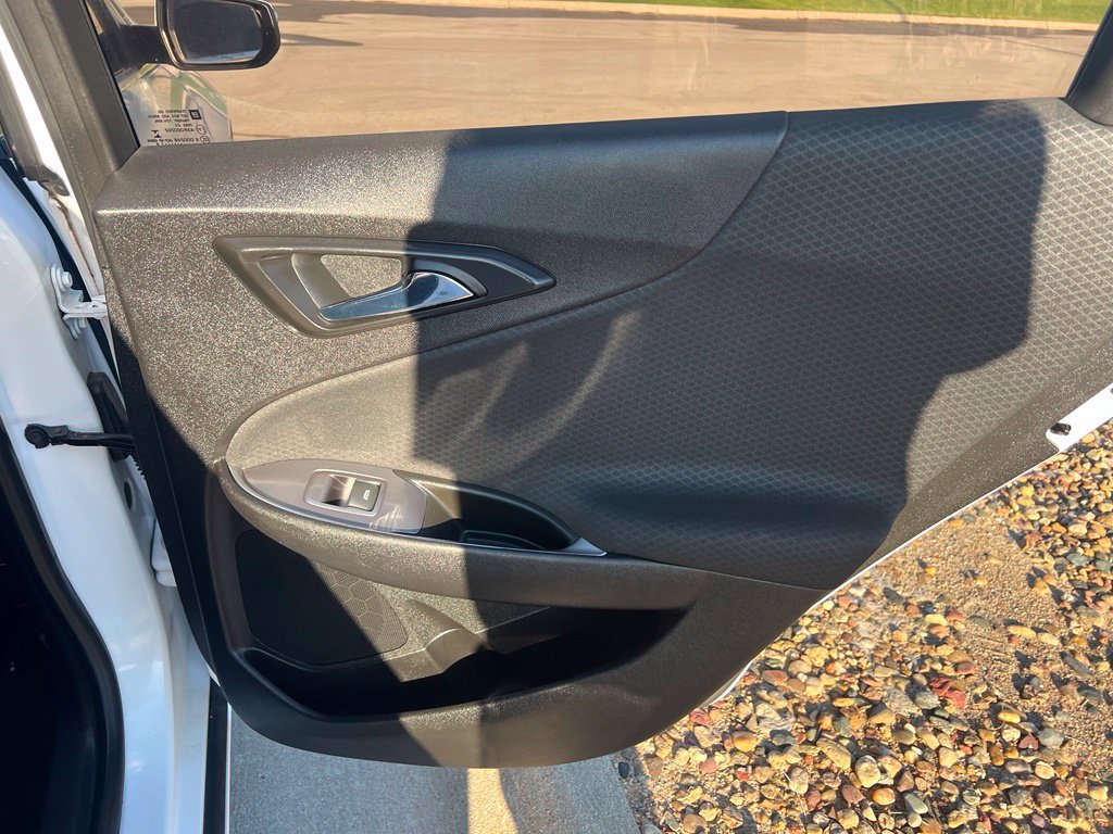 Used 2018 Chevrolet Malibu LT FWD image 22