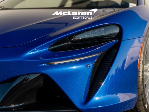 New 2026 McLaren Artura image 13