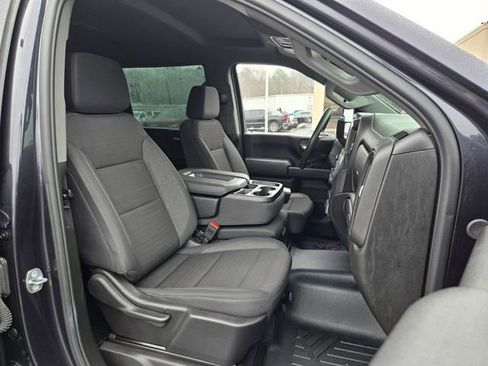 Used 2024 Chevrolet Silverado 2500 Custom w/ Custom Value Package image 20