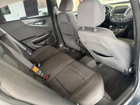Used 2020 Chevrolet Malibu LT image 12