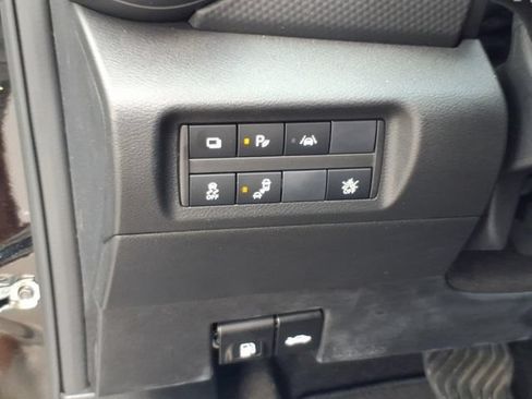 Certified 2025 Nissan Kicks Play S FWD image 20