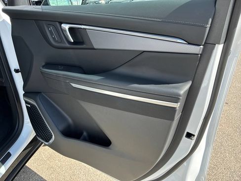 Certified 2026 Buick Enclave Sport Touring FWD image 18