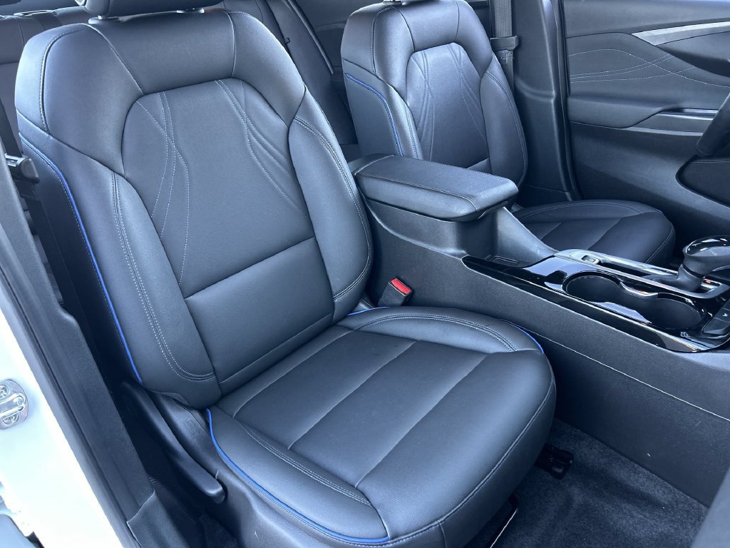 Used 2025 Buick Envista Sport Touring w/ Convenience I Package FWD image 29
