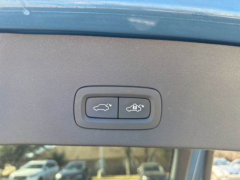 Certified 2023 Volvo C40 P8 Recharge Plus w/ Protection Package Premier image 8