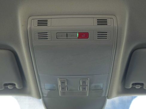 Used 2024 Volkswagen Taos S FWD image 25