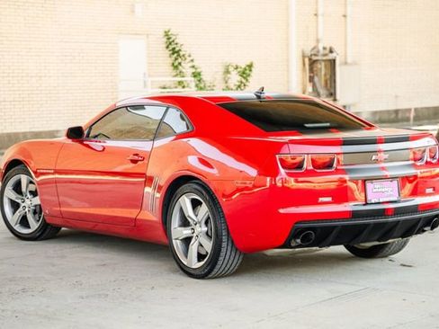 Used 2010 Chevrolet Camaro SS w/ RS Package image 7