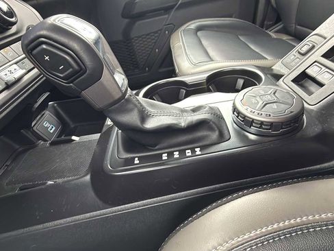 Used 2025 Ford Bronco Outer Banks image 27