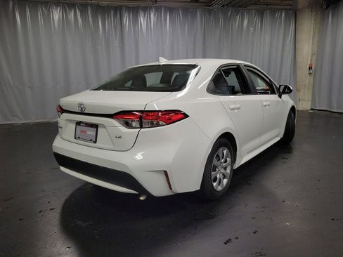 Used 2022 Toyota Corolla LE FWD image 8
