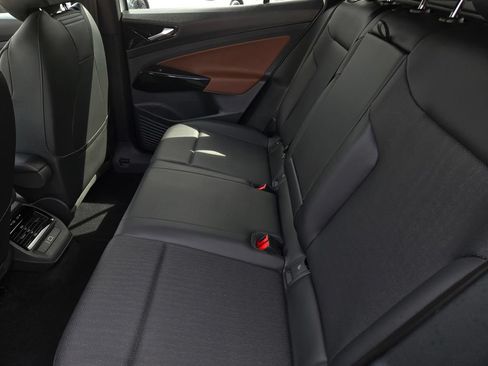 Used 2022 Volkswagen ID.4 Pro S RWD image 11
