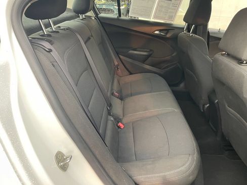 Used 2016 Chevrolet Cruze LT FWD image 25