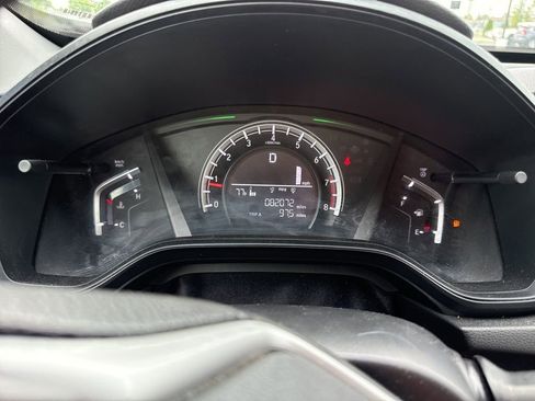 Used 2019 Honda CR-V LX image 10