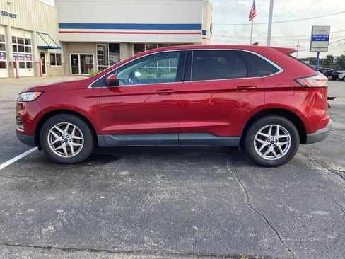 Used 2022 Ford Edge SEL w/ Convenience Package AWD/4WD image 4