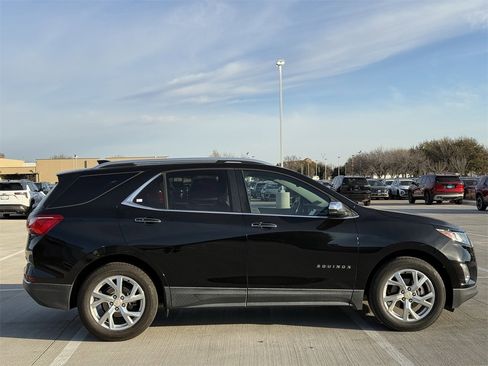 Used 2018 Chevrolet Equinox Premier image 3