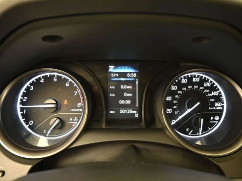 Used 2023 Toyota Camry SE image 19