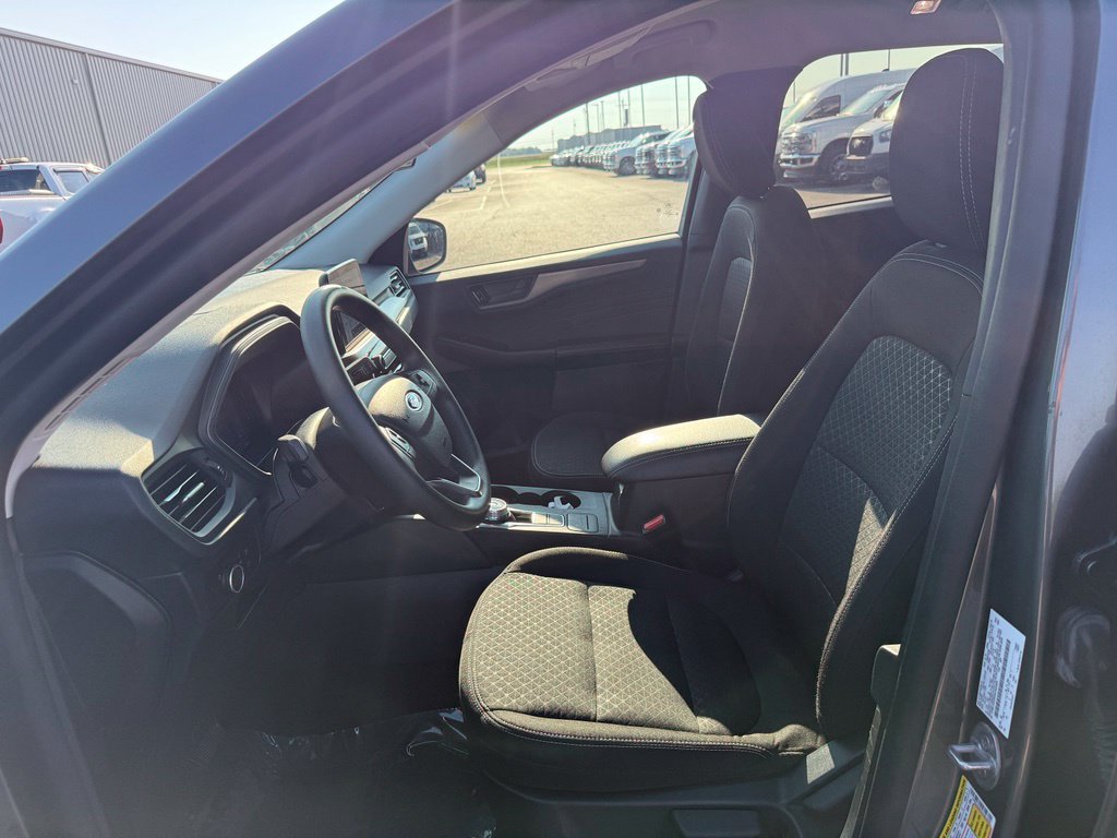 Used 2025 Ford Escape Active FWD image 5