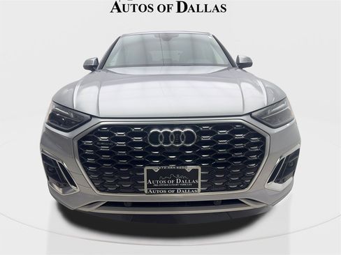 Used 2022 Audi Q5 2.0T Premium w/ Convenience Package image 3