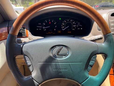 Used 2006 Lexus LS 430 RWD image 21