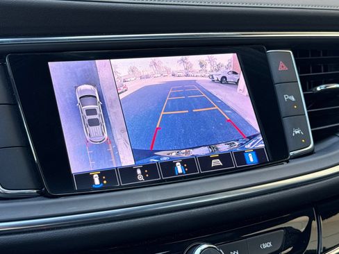 Certified 2024 Buick Enclave Avenir FWD image 21