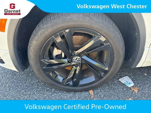 Used 2024 Volkswagen Tiguan SE R-Line AWD/4WD image 16
