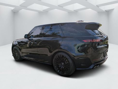 Used 2024 Land Rover Range Rover Sport image 5