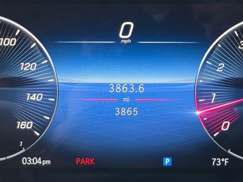 Used 2025 Mercedes-Benz GLE 450 4MATIC Coupe w/ Night Package image 25