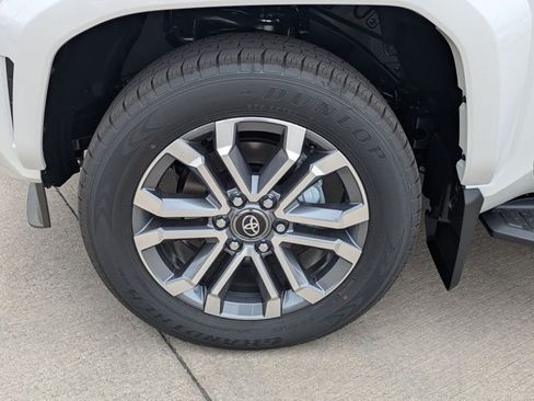 New 2026 Toyota 4Runner Limited AWD/4WD image 10