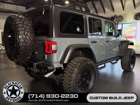 Used 2025 Jeep Wrangler Unlimited Rubicon 4xe AWD/4WD image 30