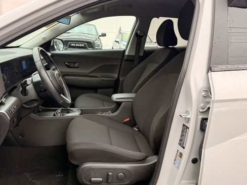 Used 2024 Hyundai Kona SEL image 12