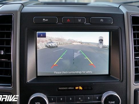 Used 2021 Ford Expedition XLT image 24