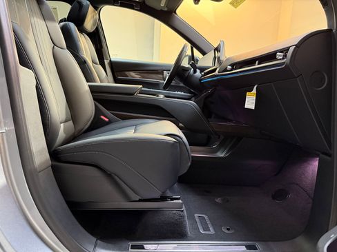 New 2026 Cadillac Vistiq Sport AWD/4WD image 55