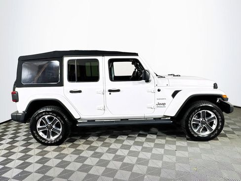 Used 2021 Jeep Wrangler Unlimited Sahara w/ Safety Group AWD/4WD image 8