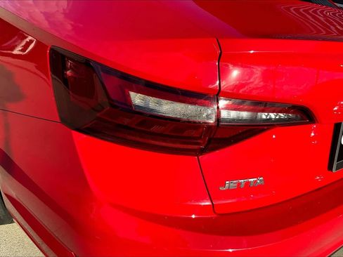 Used 2020 Volkswagen Jetta R-Line image 24