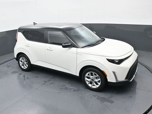 Used 2025 Kia Soul S image 28