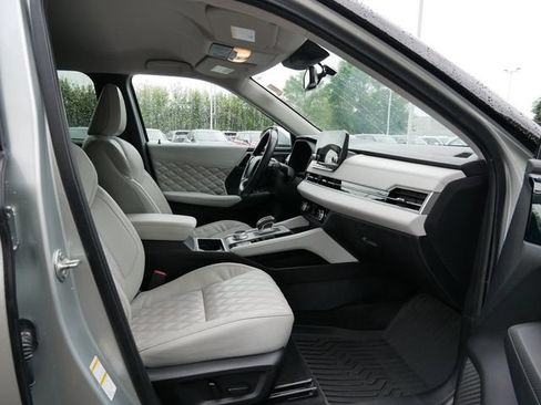 Used 2022 Mitsubishi Outlander SEL AWD/4WD image 8
