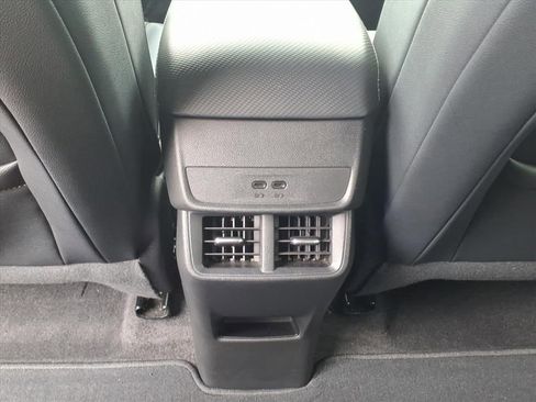 Used 2025 Chevrolet Equinox LT w/ Convenience Package II FWD image 23