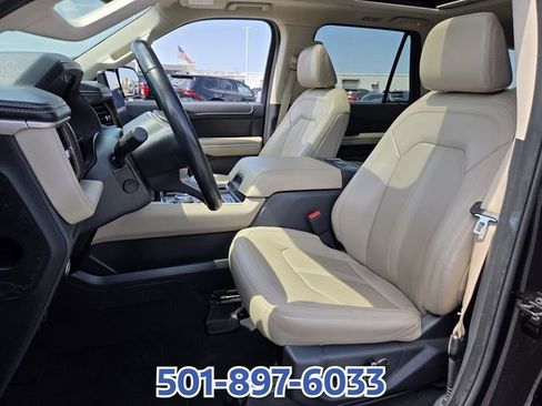 Used 2024 Ford Expedition Limited RWD image 9