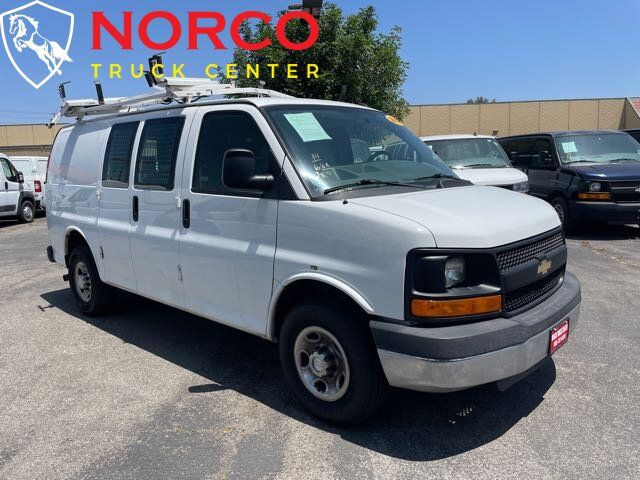 Used 2014 Chevrolet Express 2500 RWD image 2