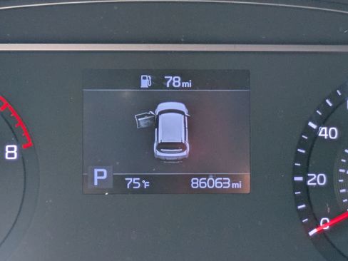 Used 2022 Kia Soul LX w/ Technology Package FWD image 21