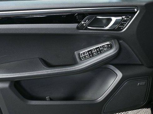Certified 2026 Porsche Macan Turbo AWD/4WD image 6