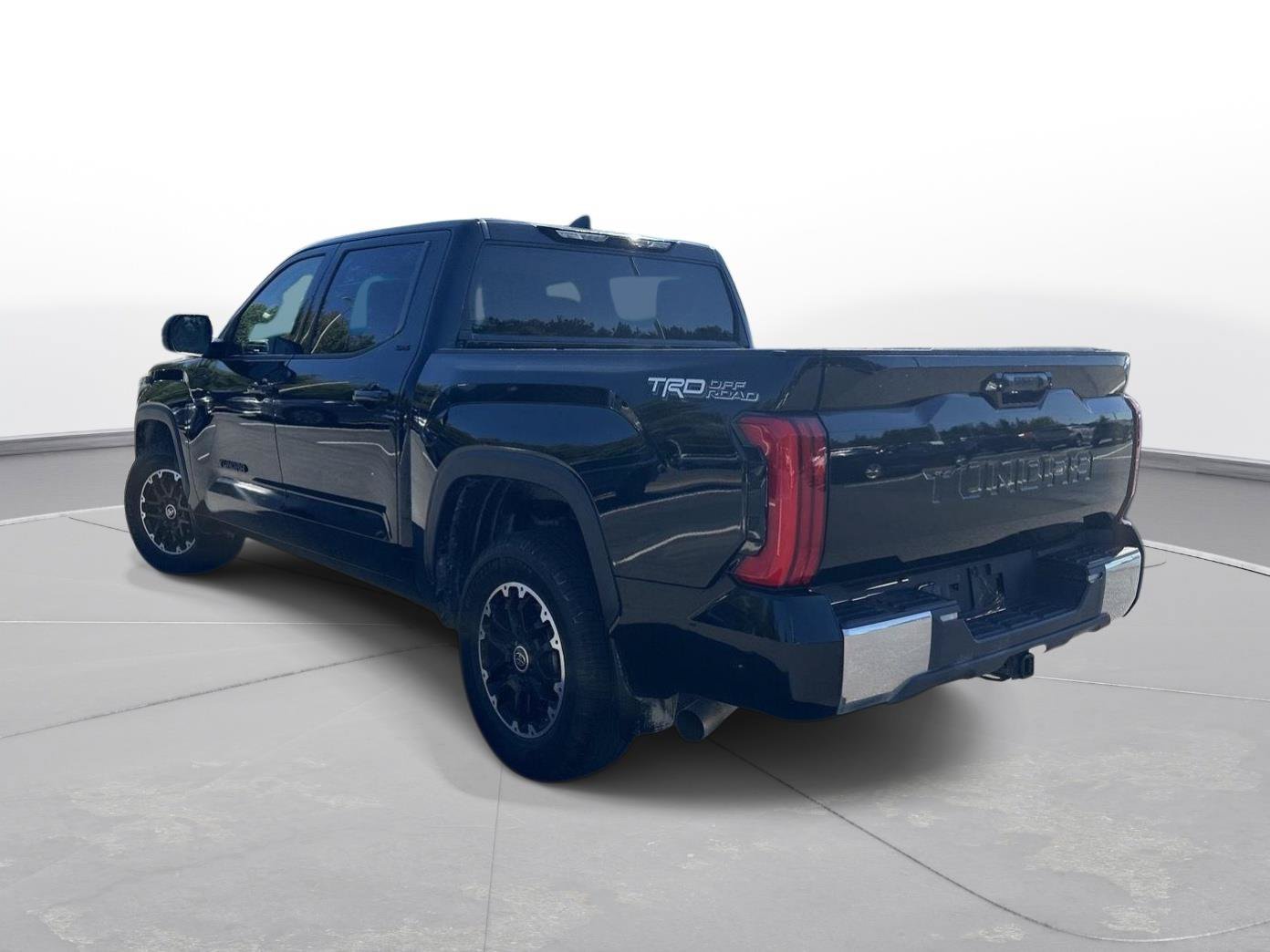 Used 2022 Toyota Tundra SR5 w/ TRD Off-Road Package RWD image 8