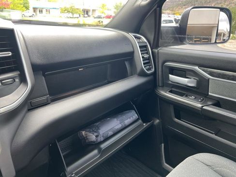 Used 2021 RAM 2500 Big Horn w/ Level 1 Equipment Group image 32