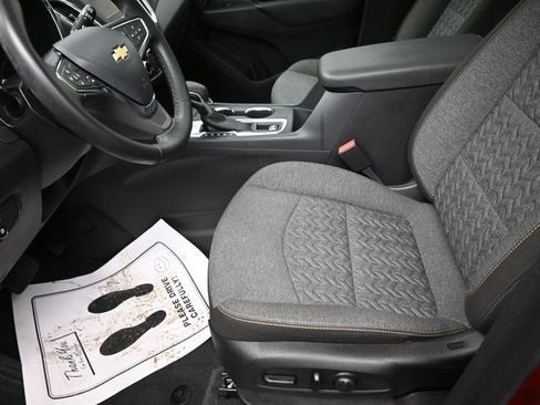 Used 2024 Chevrolet Equinox LT image 15