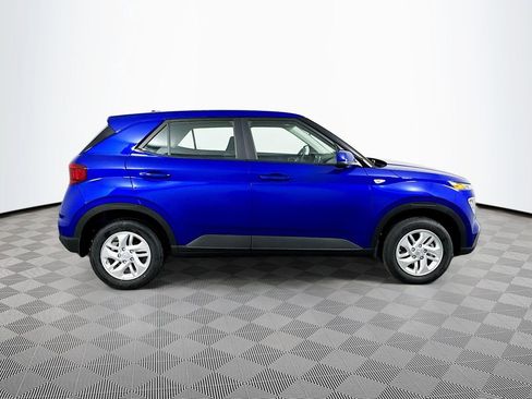 New 2026 Hyundai Venue SE image 4