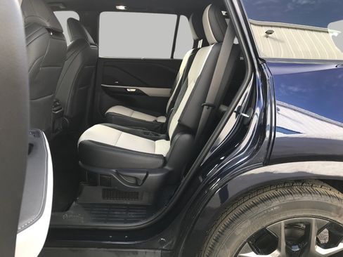 Used 2026 Lexus TX 500h AWD w/ Technology Package image 29