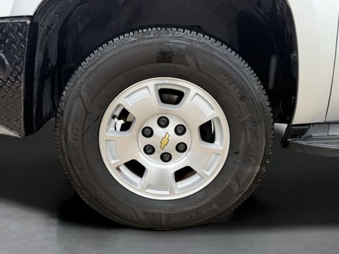 Used 2011 Chevrolet Tahoe LT image 13