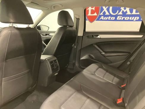 Used 2019 Volkswagen Passat 2.0T Wolfsburg image 39
