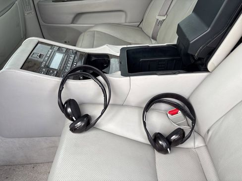 Used 2008 Lexus LS 600h L image 14