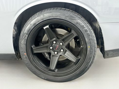 Used 2022 Dodge Challenger R/T Scat Pack w/ Driver Convenience Group RWD image 11